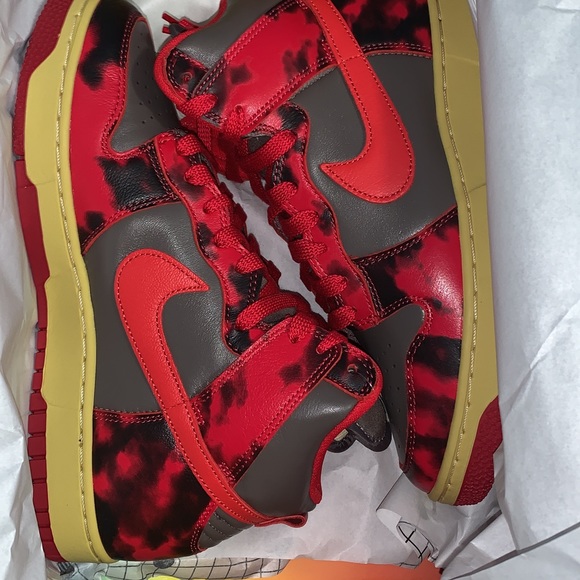 Nike Dunk high 1985 Red Acid Wash - Picture 2 of 5